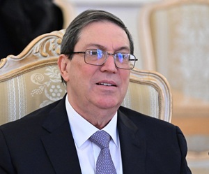 Canciller cubano habla con pares de Kuwait, EAU y Qatar