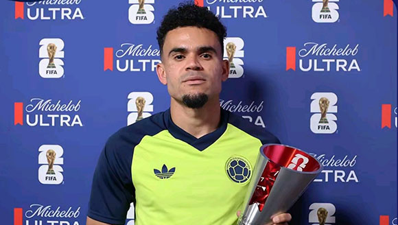 Colombia vence 3-1 a Uzbekistán