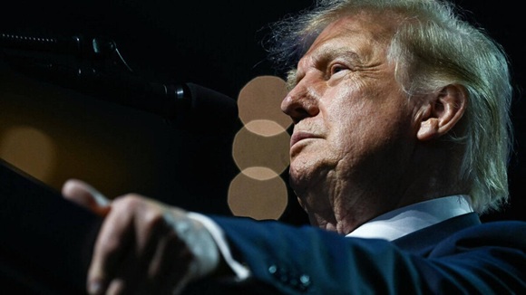 Trump propone dividendo de $5,000 para adultos si republicanos ganan Congreso